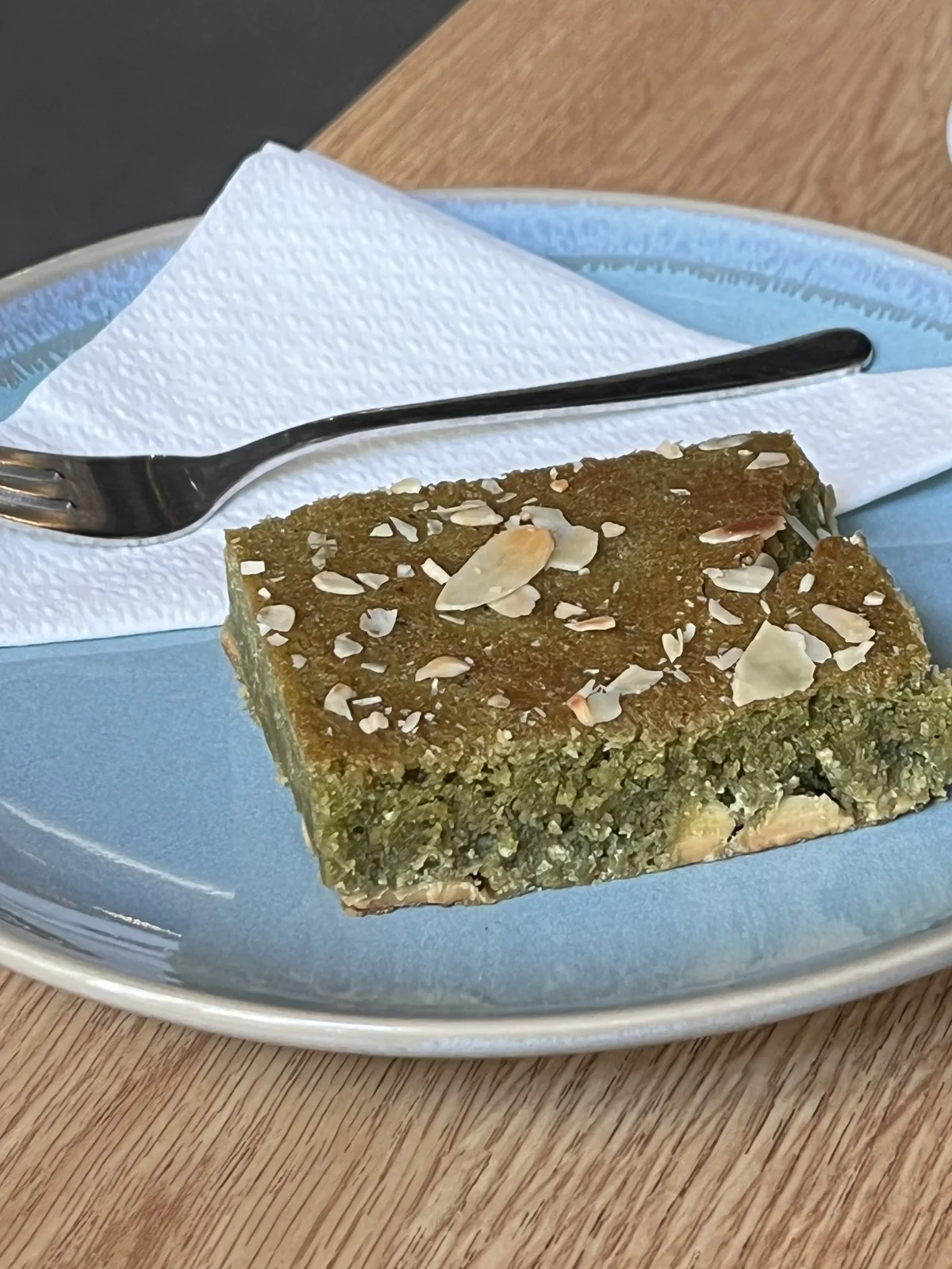 Matcha brownie z belo čokolado